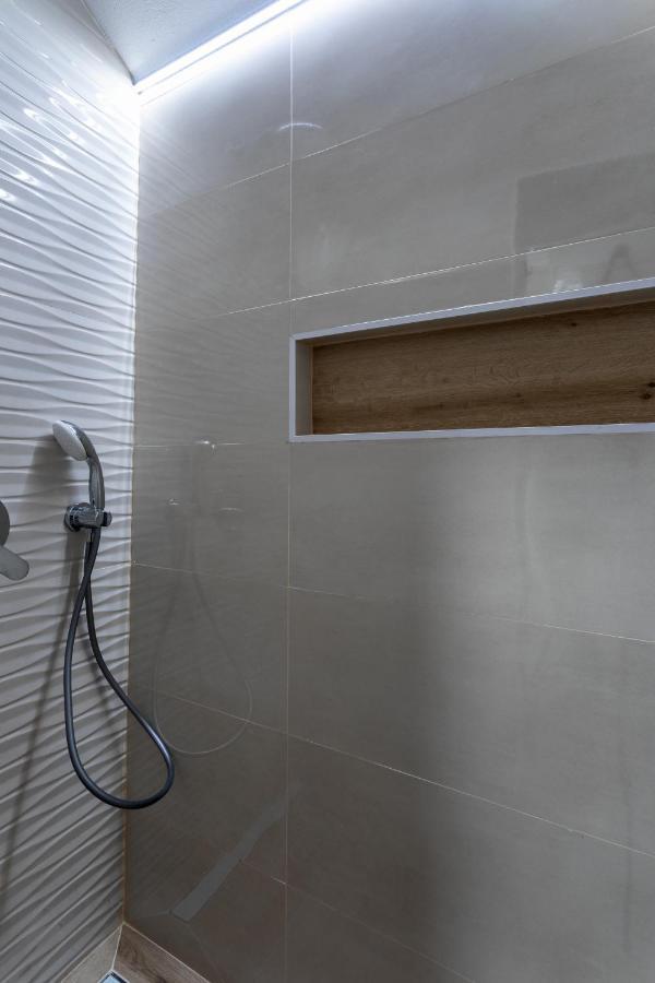 Teona Luxury With Jacuzzi And Terrace Sea View *